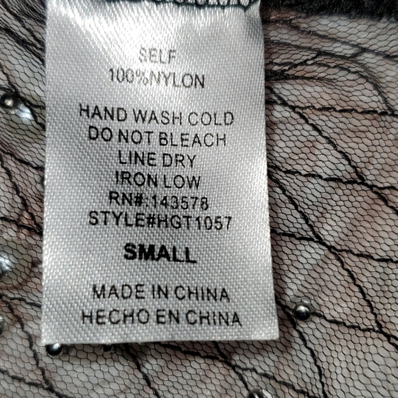 Mesh croptop with pearls - Picture 4 of 4